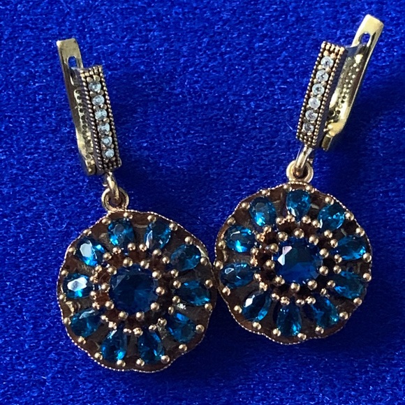 Antique Style Midnight Blue Spinel Topaz Earrings - Picture 4 of 8